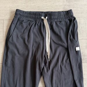 Vuori Black Joggers